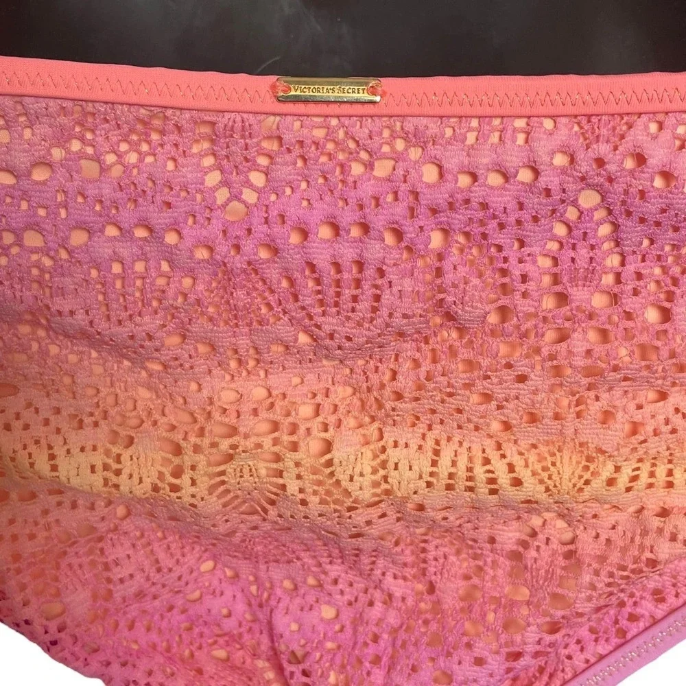 Victoria’s Secret Pink Lace Padded Bikini Sz 34B M
